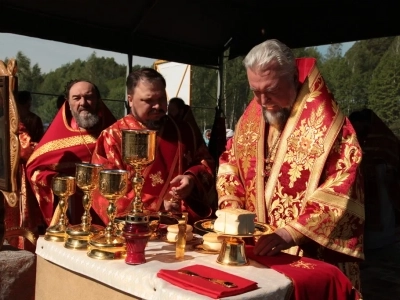 «За живое общение!»: III Форум православной молодежи Клинцовской Епархии состоялся на берегу реки Ипуть близ села Новые Бобовичи Новозыбковского благочиния