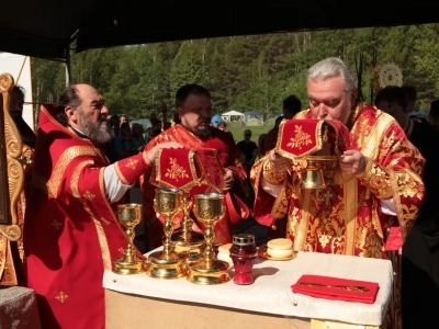 «За живое общение!»: III Форум православной молодежи Клинцовской Епархии состоялся на берегу реки Ипуть близ села Новые Бобовичи Новозыбковского благочиния