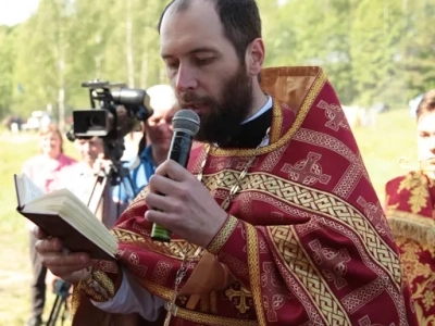 «За живое общение!»: III Форум православной молодежи Клинцовской Епархии состоялся на берегу реки Ипуть близ села Новые Бобовичи Новозыбковского благочиния