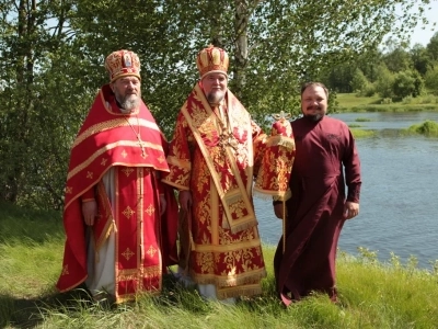 «За живое общение!»: III Форум православной молодежи Клинцовской Епархии состоялся на берегу реки Ипуть близ села Новые Бобовичи Новозыбковского благочиния