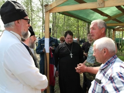 «За живое общение!»: III Форум православной молодежи Клинцовской Епархии состоялся на берегу реки Ипуть близ села Новые Бобовичи Новозыбковского благочиния