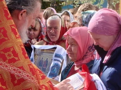 Съезд православной молодежи Клинцовской епархии на Светлой Седмице. Во встрече приняли участие и активисты молодежных православных объединений приходов Новозыбковского благочиния