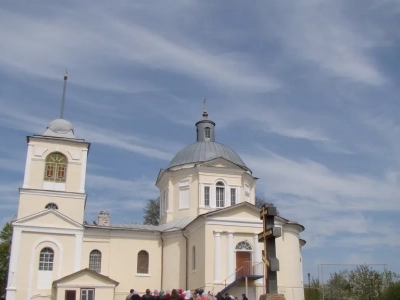 Съезд православной молодежи Клинцовской епархии на Светлой Седмице. Во встрече приняли участие и активисты молодежных православных объединений приходов Новозыбковского благочиния