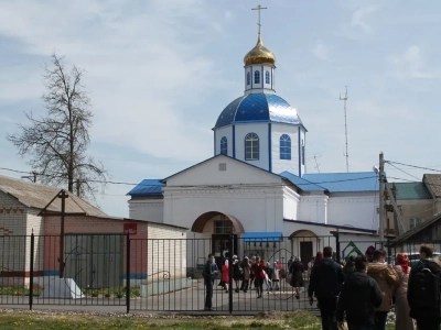 Съезд православной молодежи Клинцовской епархии на Светлой Седмице. Во встрече приняли участие и активисты молодежных православных объединений приходов Новозыбковского благочиния