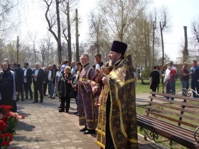 104-ая годовщина геноцида армян в Турецкой империи ознаменована заупокойной молитвой о невинноубиенных: В Чудо-Михайловском храме города Новозыбкова молились представители армянской диаспоры города