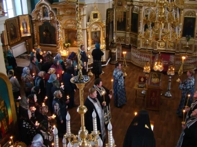 Архиерейское богослужение. Великое повечерие в храме в честь Чуда Архистратига Михаила в Хонех города Новозыбков