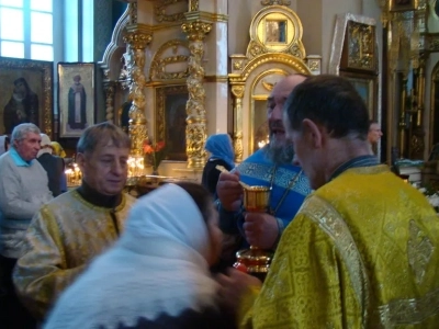 Еще молимся о упокоении воинов, жизнь свою на поле брани положивших ! В день Сретения Господня, а также в день 30-й годовщины вывода советских войск из Афганистана, в соборном храме Новозыбковского благочиния совершена панихида о всех воинах, погибших в локальных вооруженных конфликтах