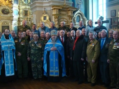 Еще молимся о упокоении воинов, жизнь свою на поле брани положивших ! В день Сретения Господня, а также в день 30-й годовщины вывода советских войск из Афганистана, в соборном храме Новозыбковского благочиния совершена панихида о всех воинах, погибших в локальных вооруженных конфликтах