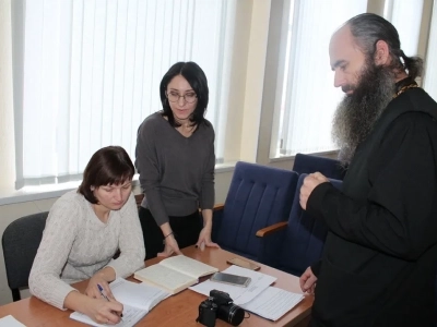 Социальное служение в Новозыбковском благочинии: в Дни Рождественского поста, в поселке Красная Гора, состоялась встреча с опекунами несовершеннолетних и приемными родителями