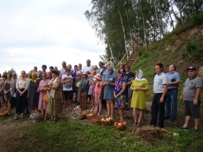 В день Преображения Господня, на берегу реки Ипуть, близ села Новые Бобовичи, освящена новая криница в честь иконы Божией Матери «Неопалимая купина»