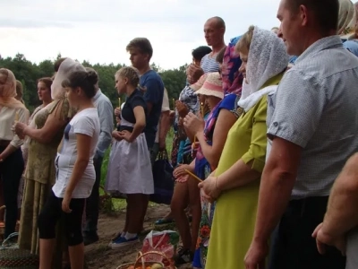 В день Преображения Господня, на берегу реки Ипуть, близ села Новые Бобовичи, освящена новая криница в честь иконы Божией Матери «Неопалимая купина»