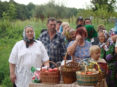 В день Преображения Господня, на берегу реки Ипуть, близ села Новые Бобовичи, освящена новая криница в честь иконы Божией Матери «Неопалимая купина»