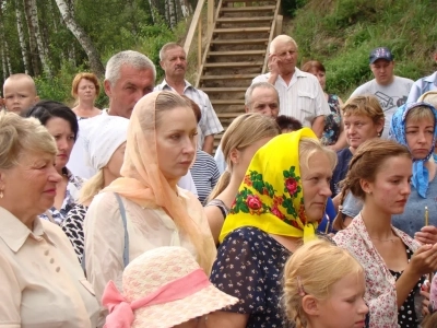 В день Преображения Господня, на берегу реки Ипуть, близ села Новые Бобовичи, освящена новая криница в честь иконы Божией Матери «Неопалимая купина»