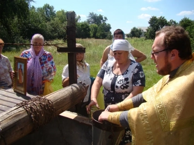 В день памяти пророка Божия Илии в селе Новое Место совершен традиционный «Ильинский Крестный ход» и освящен единственный сохранившийся в селе водный источник