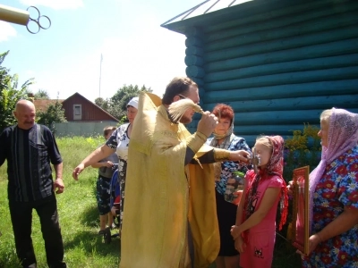 В день памяти пророка Божия Илии в селе Новое Место совершен традиционный «Ильинский Крестный ход» и освящен единственный сохранившийся в селе водный источник