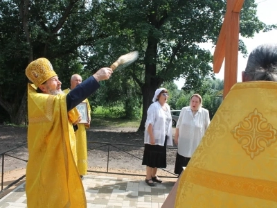 В День 1030-летия Крещения Руси в селе Сновское Новозыбковского благочиния освящен Поклонный крест