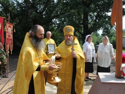 В День 1030-летия Крещения Руси в селе Сновское Новозыбковского благочиния освящен Поклонный крест