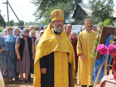 В День 1030-летия Крещения Руси в селе Сновское Новозыбковского благочиния освящен Поклонный крест