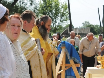 В День 1030-летия Крещения Руси в селе Сновское Новозыбковского благочиния освящен Поклонный крест