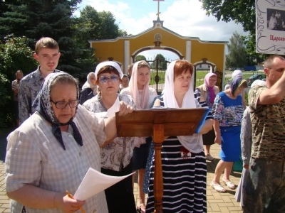 Царские дни в Новозыбковском благочинии: Священники и миряне благочиния почтили память святых Царственных Страстотерпцев