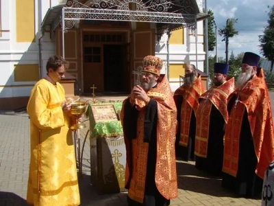 Царские дни в Новозыбковском благочинии: Священники и миряне благочиния почтили память святых Царственных Страстотерпцев