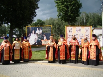 Царские дни в Новозыбковском благочинии: Священники и миряне благочиния почтили память святых Царственных Страстотерпцев