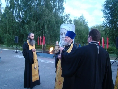 День памяти и скорби в Новозыбковском благочинии ознаменован молитвой об упокоении душ воинов-освободителей