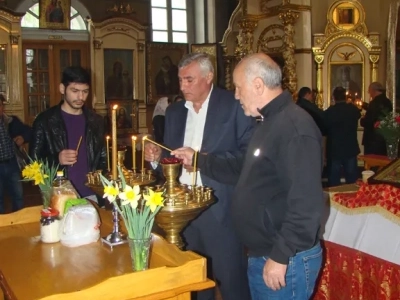 103-ая годовщина геноцида армян в Турецкой империи ознаменована заупокойной молитвой о невинноубиенных: В Чудо-Михайловском храме города Новозыбкова молились представители армянской диаспоры города