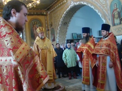 Христос воскресе! Воистину воскресе! Епископ Клинцовской и Трубчевский Владимир, в Петро-Павловском кафедральном соборе, в Понедельник Светлой седмицы, возглавил Соборное богослужение духовенства Епархии