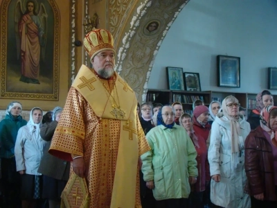 Христос воскресе! Воистину воскресе! Епископ Клинцовской и Трубчевский Владимир, в Петро-Павловском кафедральном соборе, в Понедельник Светлой седмицы, возглавил Соборное богослужение духовенства Епархии