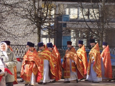 Христос воскресе! Воистину воскресе! Епископ Клинцовской и Трубчевский Владимир, в Петро-Павловском кафедральном соборе, в Понедельник Светлой седмицы, возглавил Соборное богослужение духовенства Епархии