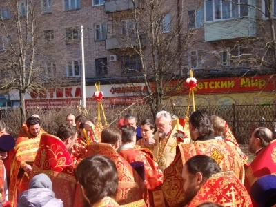 Христос воскресе! Воистину воскресе! Епископ Клинцовской и Трубчевский Владимир, в Петро-Павловском кафедральном соборе, в Понедельник Светлой седмицы, возглавил Соборное богослужение духовенства Епархии