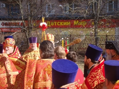 Христос воскресе! Воистину воскресе! Епископ Клинцовской и Трубчевский Владимир, в Петро-Павловском кафедральном соборе, в Понедельник Светлой седмицы, возглавил Соборное богослужение духовенства Епархии