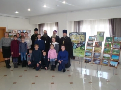 По благословению Епископа Клинцовского и Трубчевского Владимира, в Новозыбковском благочинии открылась православная фотовыставка «И был вечер, и было утро: день седьмой»