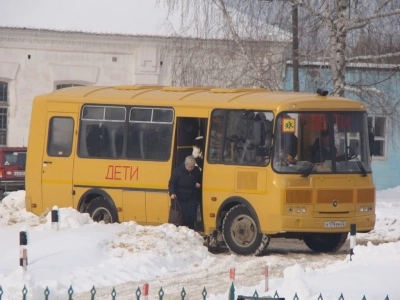 Сретенские встречи в Новозыбковском благочинии. Ко дню православной молодежи около 200 учащих и учащихся школ Новозыбковского района приняли участие в цикле лекций «Основы православной культуры: урок в храме»