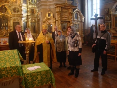 Еще молимся о упокоении воинов, жизнь свою на поле брани положивших ! В канун 29-й годовщины вывода советских войск из Афганистана, в соборном храме Новозыбковского благочиния совершена панихида о всех воинах, погибших в локальных вооруженных конфликтах