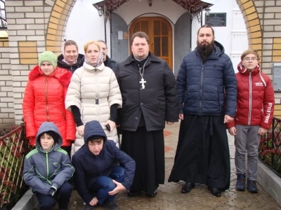 Православная молодежь Новозыбковского благочиния приняла участие в Епархиальном съезде православной молодежи Клинцовской Епархии, состоявшемся в Стародубе