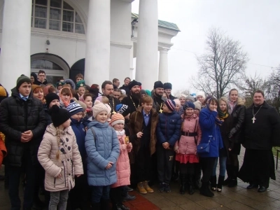 Православная молодежь Новозыбковского благочиния приняла участие в Епархиальном съезде православной молодежи Клинцовской Епархии, состоявшемся в Стародубе