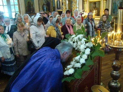 Святый Архистратиже Божий Михаиле, моли Бога о нас ! Епископ Клинцовский и Трубчевский Владимир возглавил торжества в день Престольного праздники храма в честь чуда Архистратига Михаила в Хонех города Новозыбкова