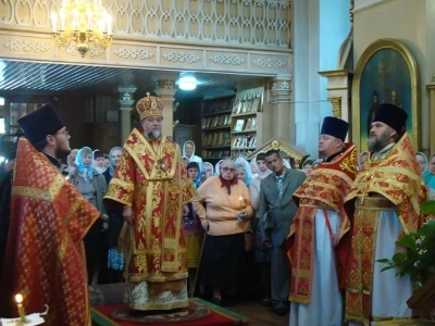 Святый Архистратиже Божий Михаиле, моли Бога о нас ! Епископ Клинцовский и Трубчевский Владимир возглавил торжества в день Престольного праздники храма в честь чуда Архистратига Михаила в Хонех города Новозыбкова