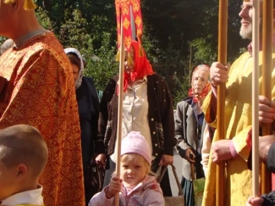 Святый Архистратиже Божий Михаиле, моли Бога о нас ! Епископ Клинцовский и Трубчевский Владимир возглавил торжества в день Престольного праздники храма в честь чуда Архистратига Михаила в Хонех города Новозыбкова