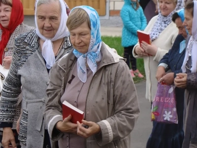 Святый Архистратиже Божий Михаиле, моли Бога о нас ! Епископ Клинцовский и Трубчевский Владимир возглавил торжества в день Престольного праздники храма в честь чуда Архистратига Михаила в Хонех города Новозыбкова