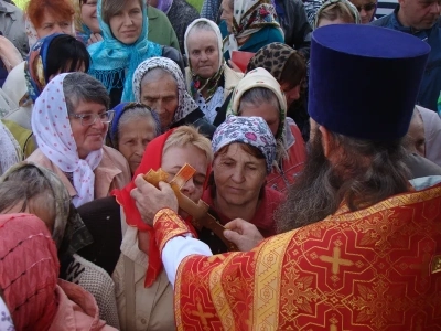 Святый Архистратиже Божий Михаиле, моли Бога о нас ! Епископ Клинцовский и Трубчевский Владимир возглавил торжества в день Престольного праздники храма в честь чуда Архистратига Михаила в Хонех города Новозыбкова