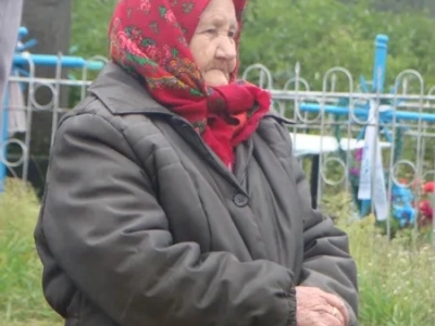 Имена ваши неизвестны, но память ваша вечна ! В преддверии дня Освобождения Брянщины от немецко-фашистских захватчиков, в селе Старые Бобовичи, собором священников Новозыбковского благочиния, совершена панихида у братских могил воинов-освободителей