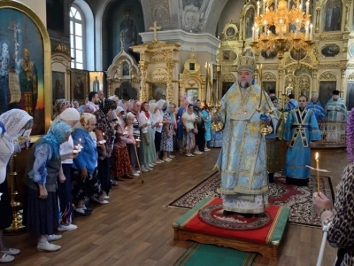 Епископ Клинцовский и Трубчевский Владимир в городе Новозыбкове возглавил торжества, посвященные иконе Божией Матери «Почаевская»