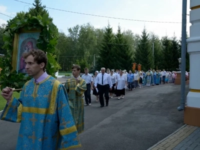 Епископ Клинцовский и Трубчевский Владимир в городе Новозыбкове возглавил торжества, посвященные иконе Божией Матери «Почаевская»