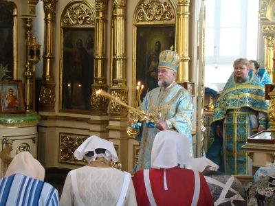 Епископ Клинцовский и Трубчевский Владимир в городе Новозыбкове возглавил торжества, посвященные иконе Божией Матери «Почаевская»