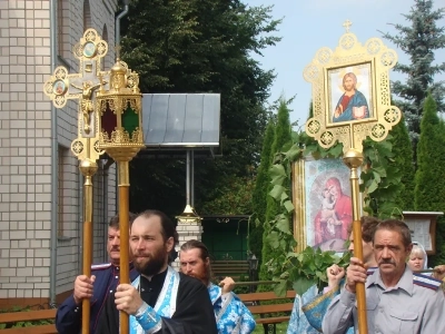 Епископ Клинцовский и Трубчевский Владимир в городе Новозыбкове возглавил торжества, посвященные иконе Божией Матери «Почаевская»