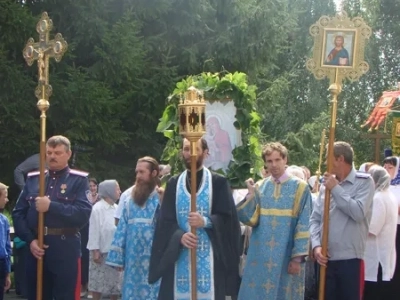 Епископ Клинцовский и Трубчевский Владимир в городе Новозыбкове возглавил торжества, посвященные иконе Божией Матери «Почаевская»