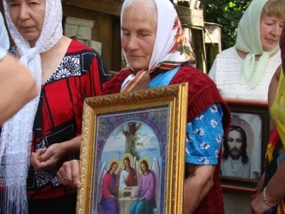 В день памяти пророка Божия Илии в селе Новое Место совершен традиционный «Ильинский Крестный ход» и освящен единственный сохранившийся в селе водный источник